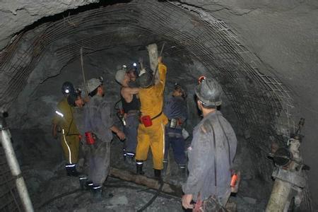 天涯工程爆破中的危险因素分析以及应对工程爆破危险的措施